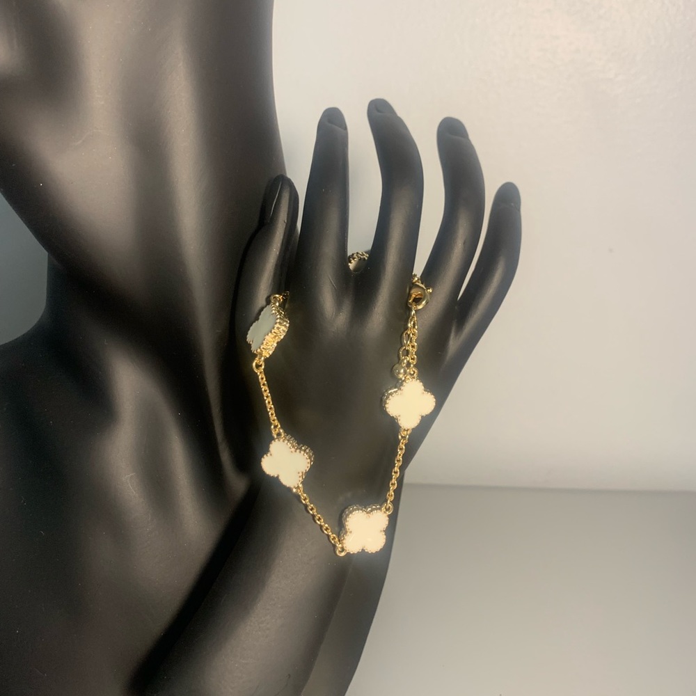 Clover Bracelet